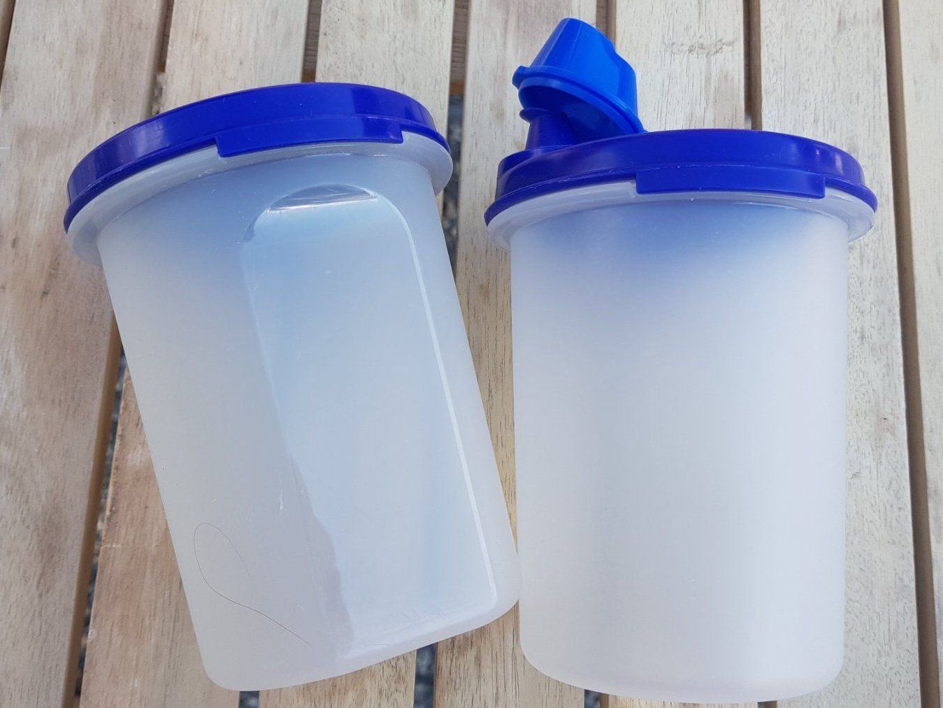 Tupperware Behälter & Ähnliches: Tupperware boite verseuse + récipient - Ausgießbehälter  – Gebraucht aus Fully von Minouchka