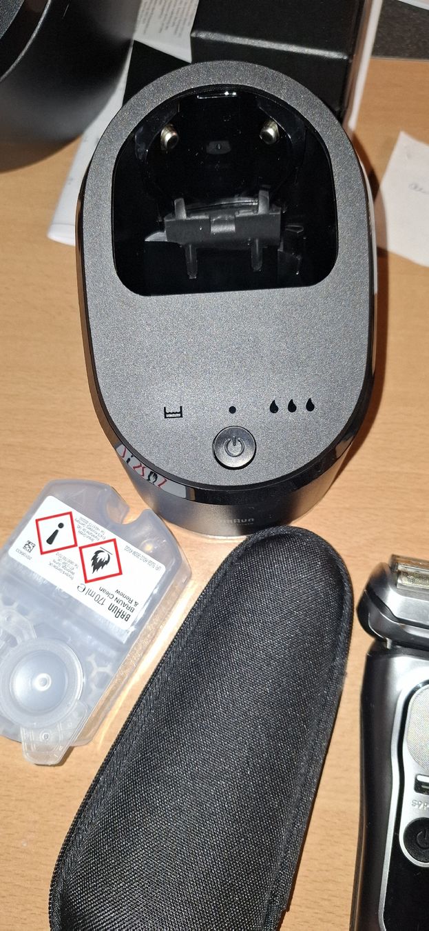 Braun Rasoi & Lamette da barba: Braun 9 Serie Pro+ Versand+Verpackung – Usato da Chur venduto da Giffa-04-06 3