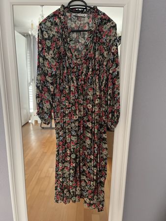 Zara Kleid, Gr. S / M Blumendesign