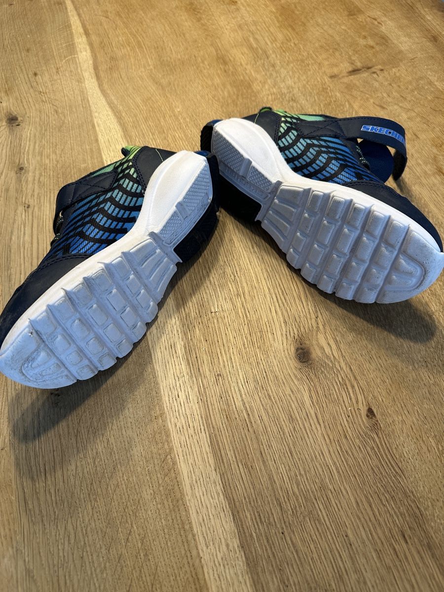 Skechers Scarpe per ragazzi: Turnschuhe Grösse 35, neuwertig  – Usato da Watt venduto da cla_w8t7 1