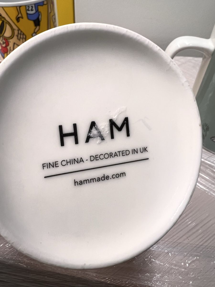 Tazze: Lot of mugs – Nuovo (secondo la descrizione) da Lausanne venduto da NYC67 4