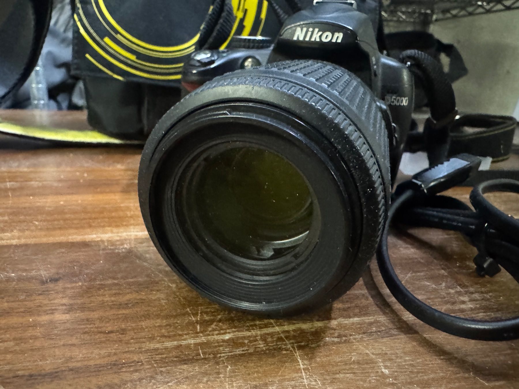 Nikon Fotocamera: Nikon D5000 Digitalkamera – Usato da Zürich venduto da Zuerich_Seebach 2