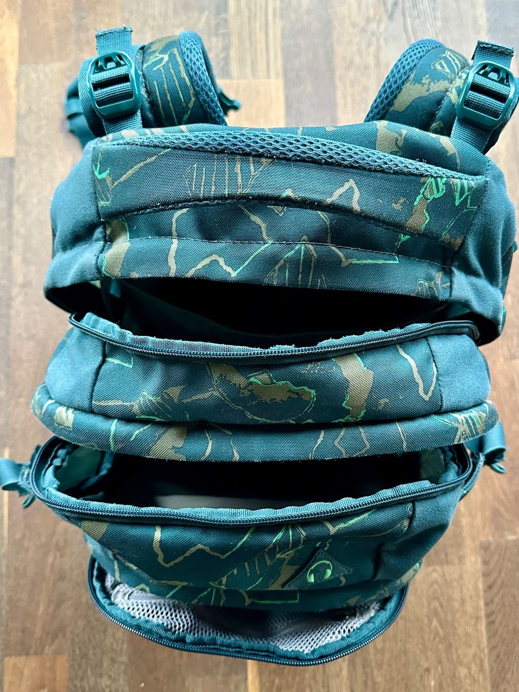 Satch Zaini: Satch Pack Schulrucksack – Usato da Hergiswil NW venduto da Klimsen 3