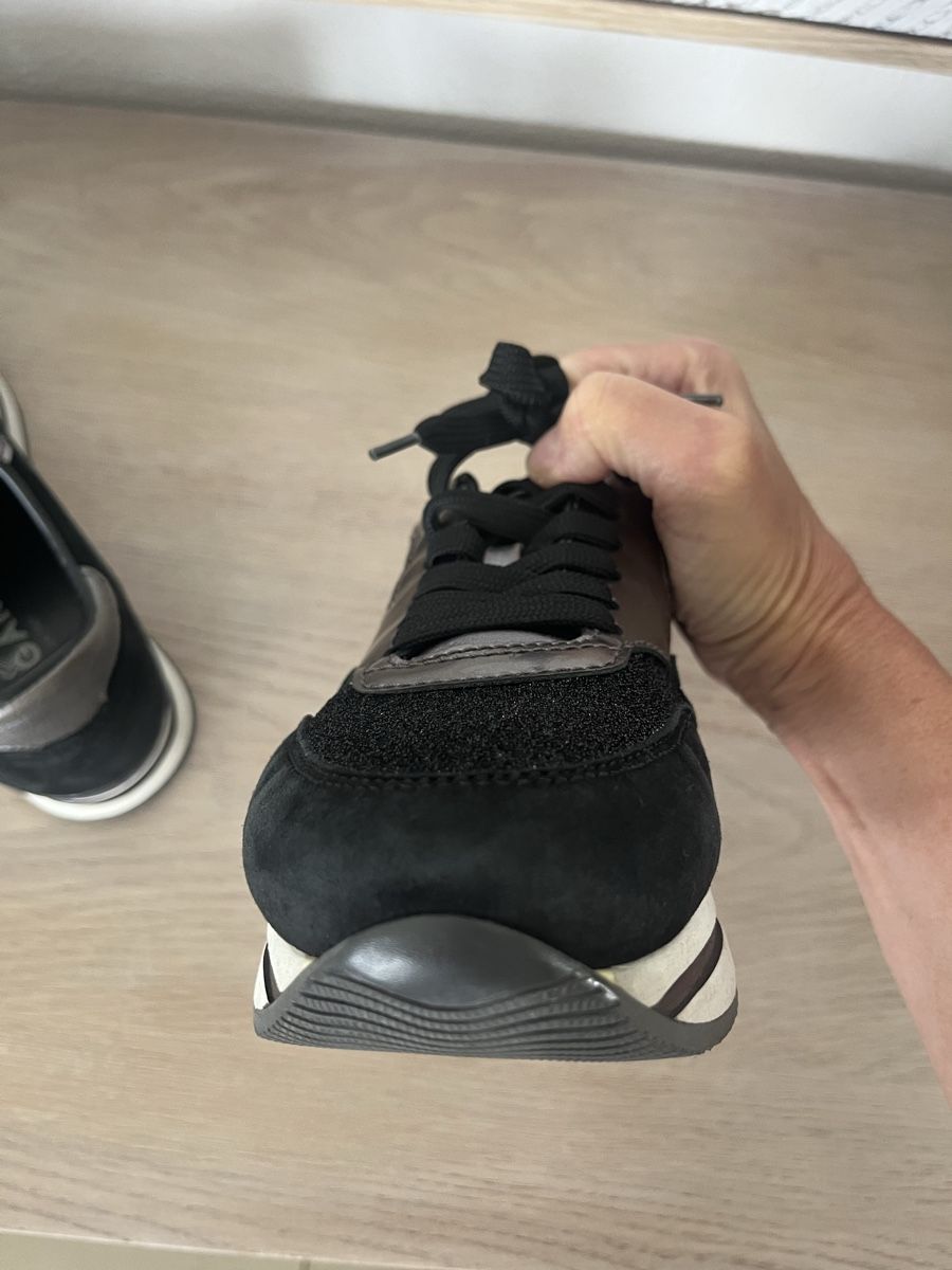 Hogan Scarpe da donna: HOGAN Sneaker Gr 36.5 schwarz NP:320-. – Usato da Immensee venduto da Panchi4 5