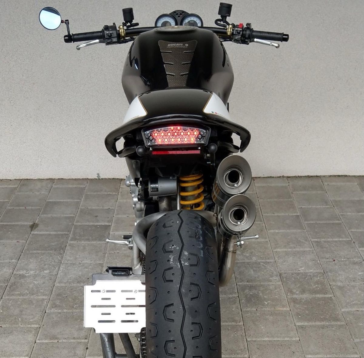 Ducati Strada: Custom Ducati Monster S4R mit Zulassung – Usato da Uetikon am See venduto da Nodoubt2 5