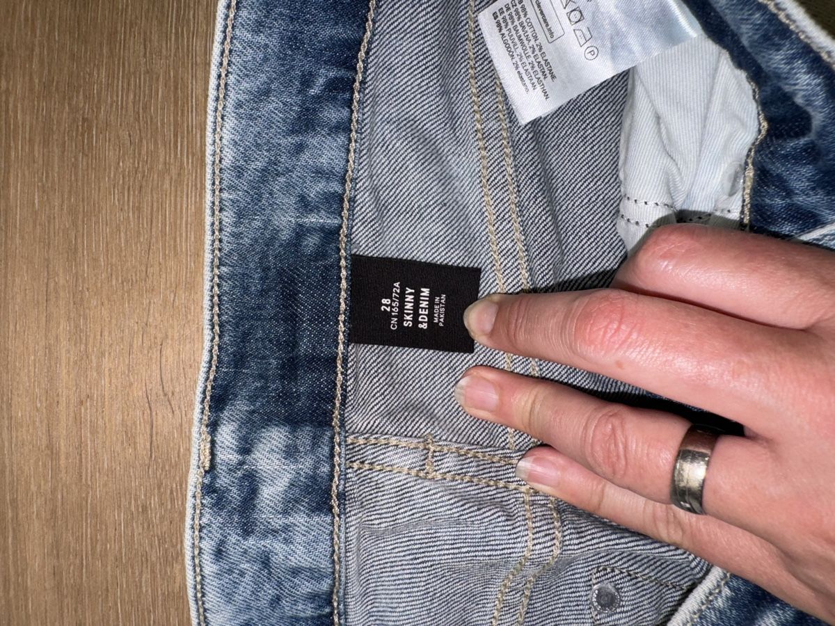 Pantaloni: Skinny Jeans Gr. 28 – Usato da Altdorf UR venduto da Lilelo82 1