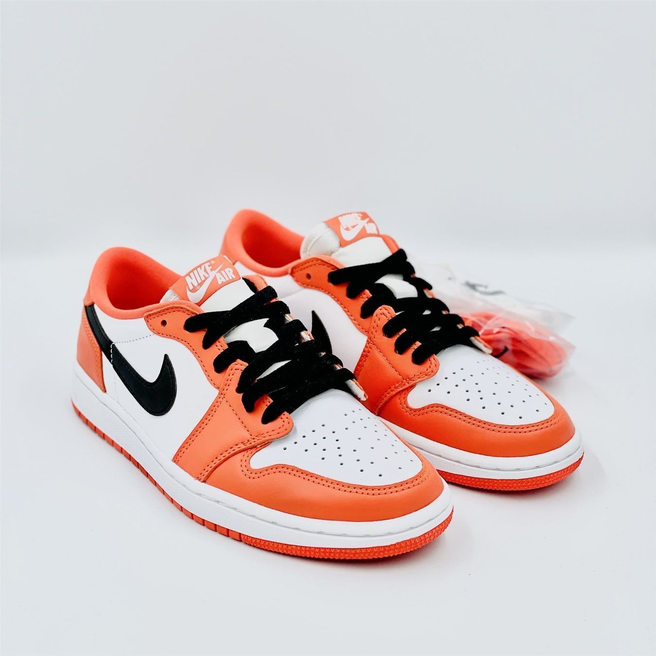 Jordan Scarpe da donna: Nike Air Jordan 1 Low Starfish EU 41 – Nuovo e nell'imballaggio originale da Erlinsbach venduto da sasneakers