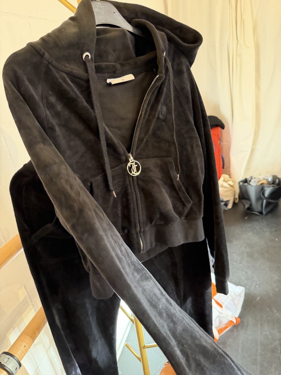Juicy Couture Lotti & Set di vestiti: Juicy Couture – Usato da Niederwangen BE venduto da Luxury.Second.Life 2
