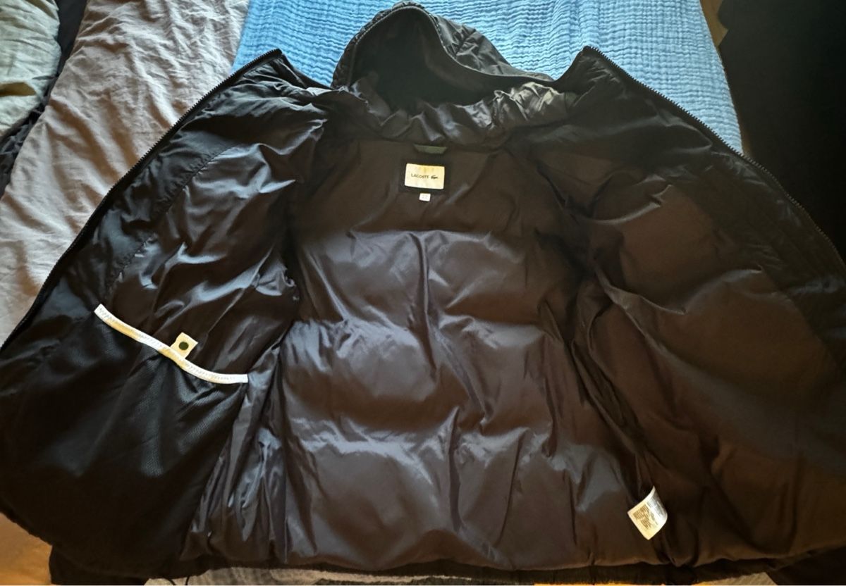 Lacoste Jacken: Lacoste Puffer Jacket Black Size M/L  – Gebraucht aus Steffisburg von J.Nelles 1