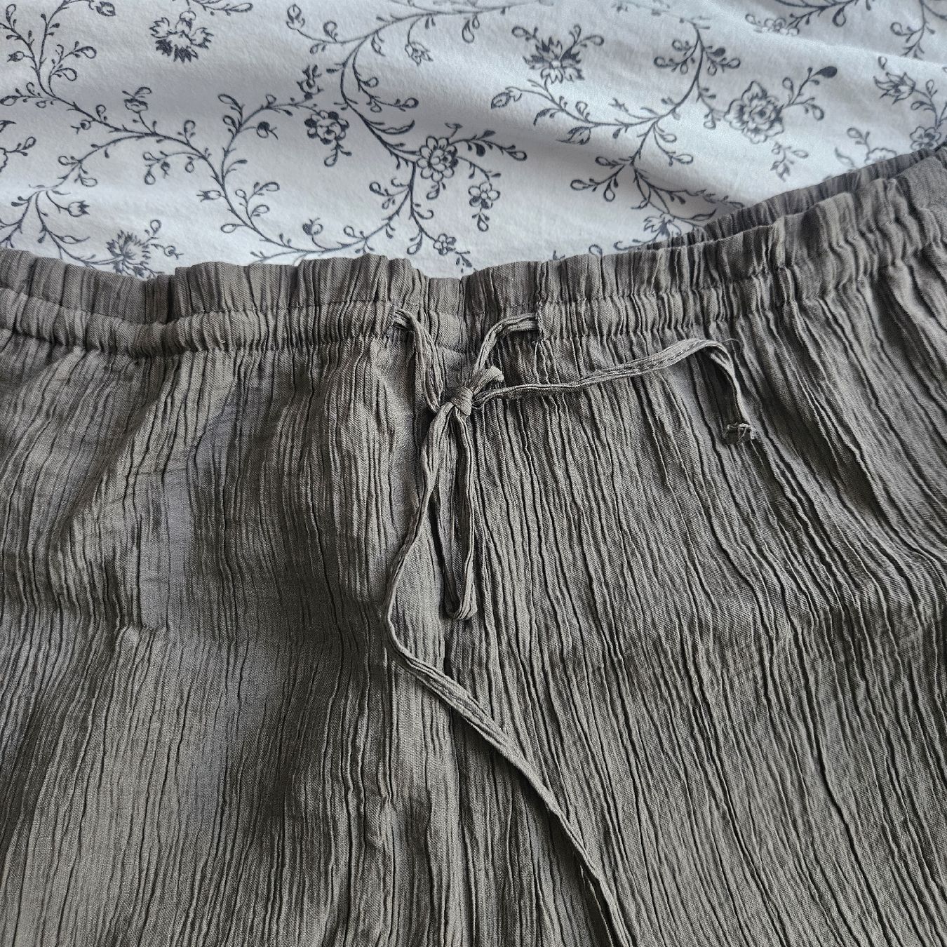 Hosen: Shorts Viskose – Gebraucht aus Bern von naaa000xci 1