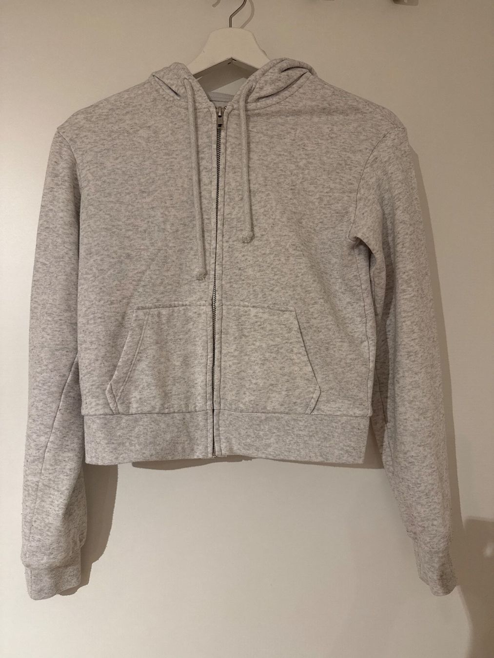H&M Vestes: Basic Kapuzenjägli von H&M Gr.S – D'occasion à Schönenwerd par d.chiara