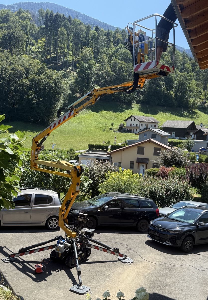 Toutes les machines: Nacelle élévatrice type araignée  – D'occasion à Choex par Adri27000 5