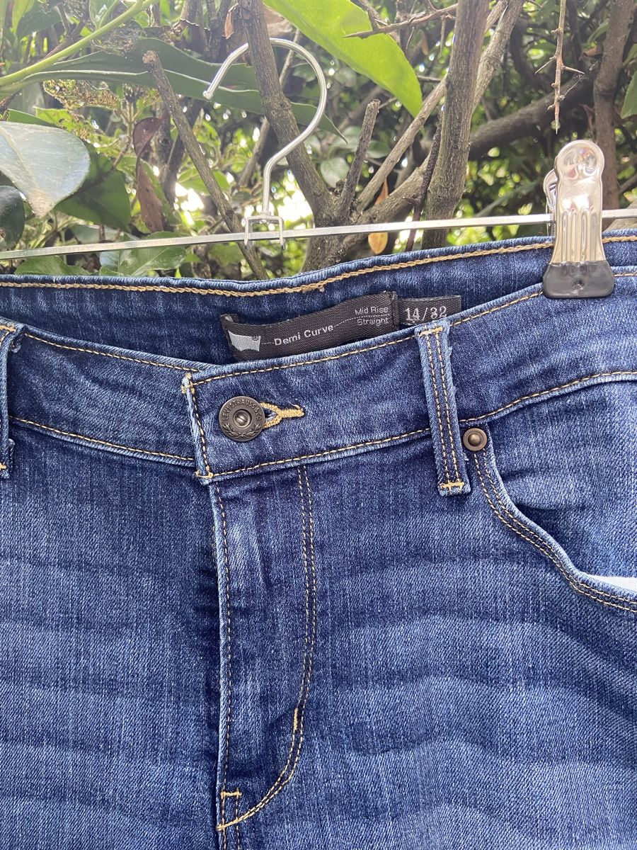 Levi's Jeans: Jeans Levi’s – Nuovo (secondo la descrizione) da Genève venduto da muj_2zmc 1