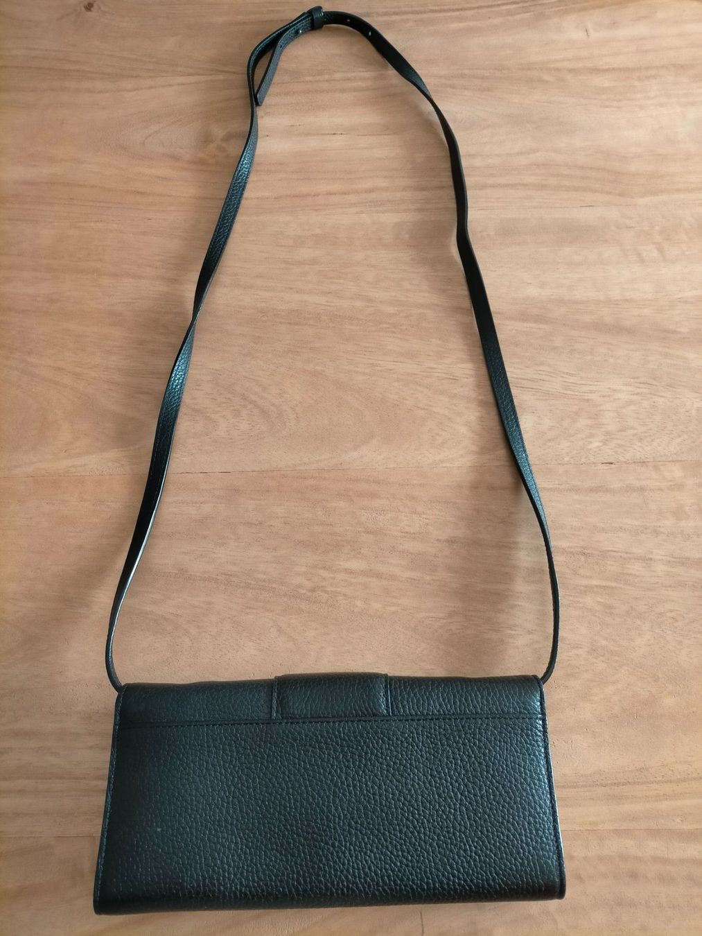 Taschen für Damen: TOUS Damen Leder Umhängetasche – Gebraucht aus Zürich von nachoazofra 1