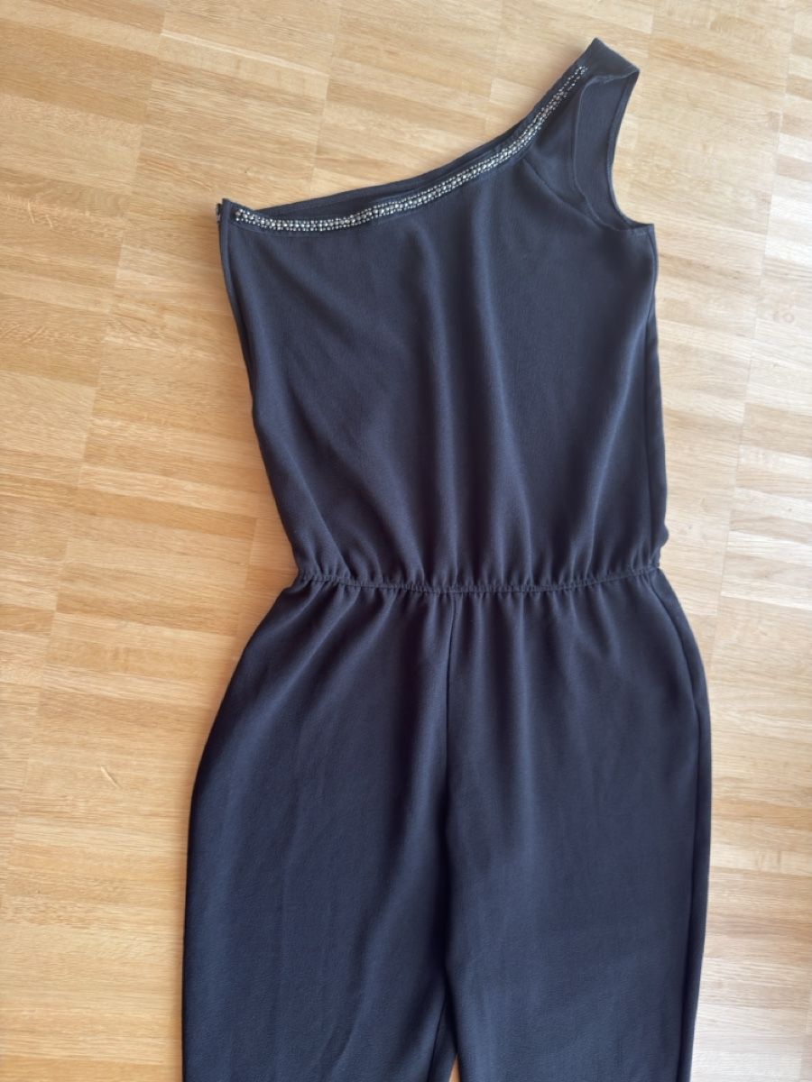 Tute: Schwarzer Einteiler/Jumpsuit Clockhouse Gr. 42 – Usato da St Gallen venduto da Berta343 2