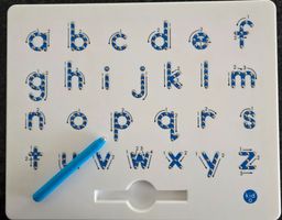 Buchstaben abc / Magnettafel und Magnetstift