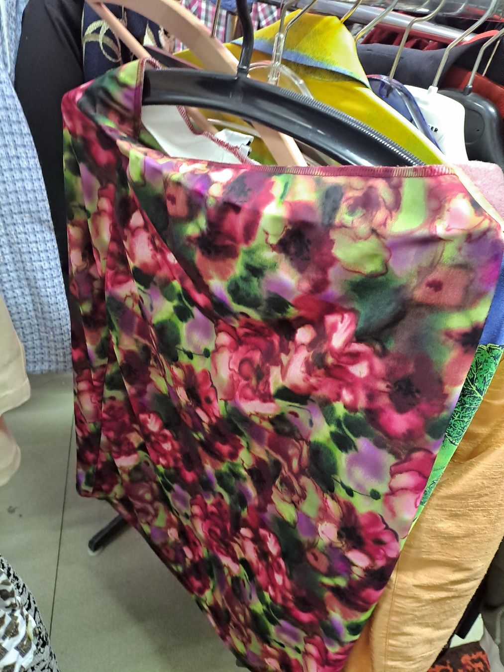 Röcke: Rock mit Blumenmuster Grösse XL neuwertig – Neu (gemäss Beschreibung) aus Zürich von Schoebi19 3