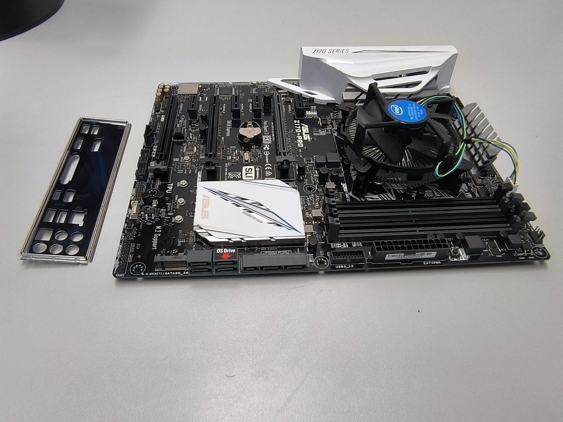 Asus Schede madri: Mainboard mit Prozessor – Usato da Wald ZH venduto da 89kingle 5