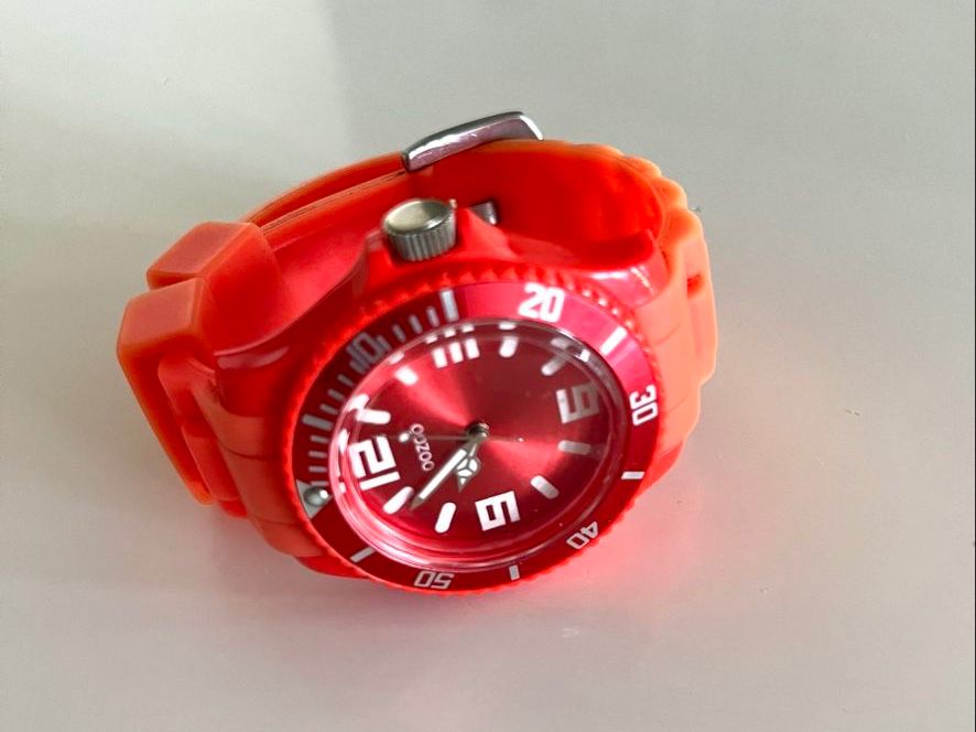 Armbänder & -reifen: OOZOO ARMBANDUHR CORAL – Gebraucht aus Basel von JJ.Elena 1