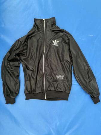 Adidas Chile Glanz Trainingsanzug. Grösse M
