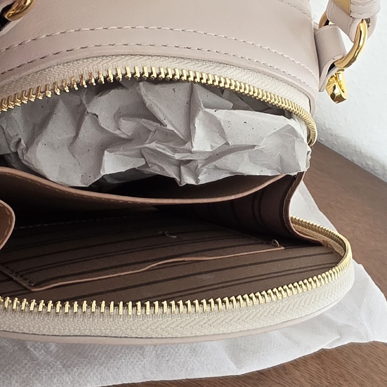 Borse da donna: Wunderschöne Handtasche, neu, nie gebraucht! – Nuovo e nell'imballaggio originale da Rheinsulz venduto da Gilea 4
