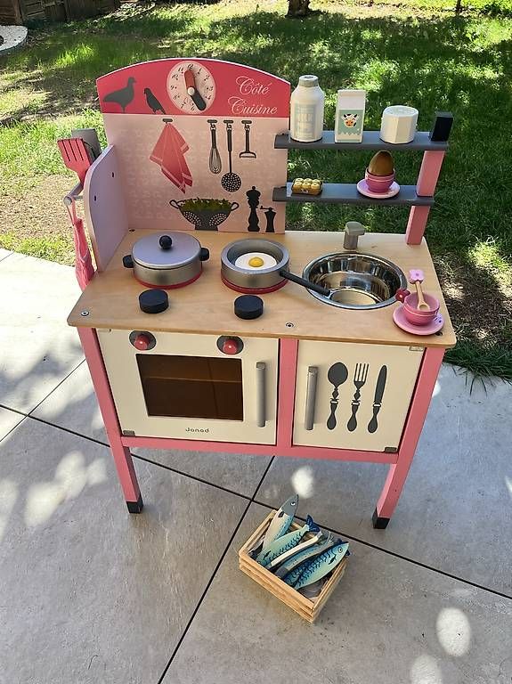 Giocattoli: Cuisine en bois + accessoires – Usato da Colombier NE venduto da gue_sm27 2