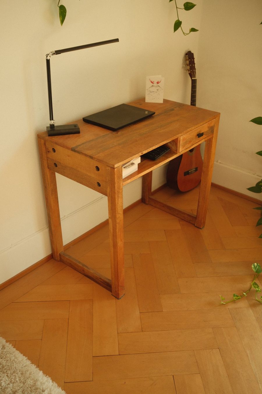 Scrivanie: Kleiner Vintage Schreibtisch – Usato da Zürich venduto da mar_n9dq