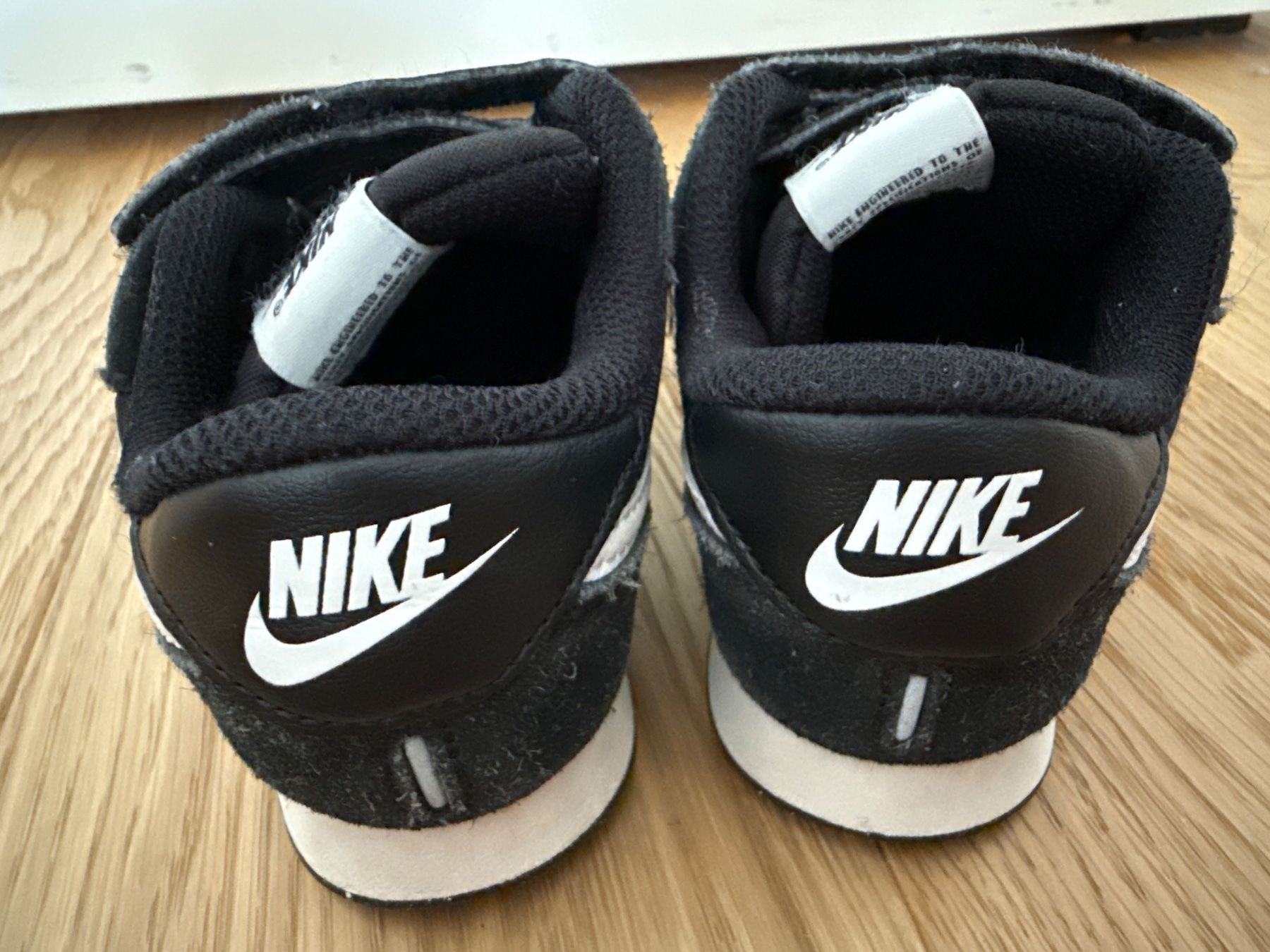 Adidas Chaussures garçon: Nike Kinder Sneaker Gr.26 – D'occasion à Schönenwerd par d.chiara 4