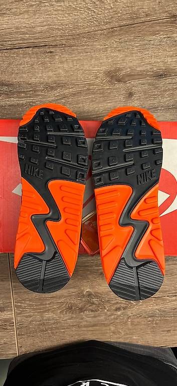 Herrenschuhe: Nike Air Max 90 NEU & UNGETRAGEN  – Gebraucht aus Schöftland von MdK3 3