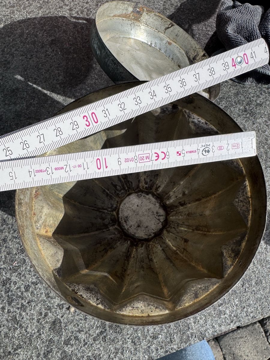 Teglie da forno: Alte Backform mit Deckel – Usato da Seon venduto da kst_d7jh 1