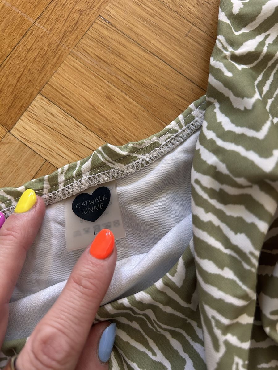 Costumi da bagno & Bikini: Badekleid Grösse L – Usato da Zürich venduto da olivia_oh_dear 1