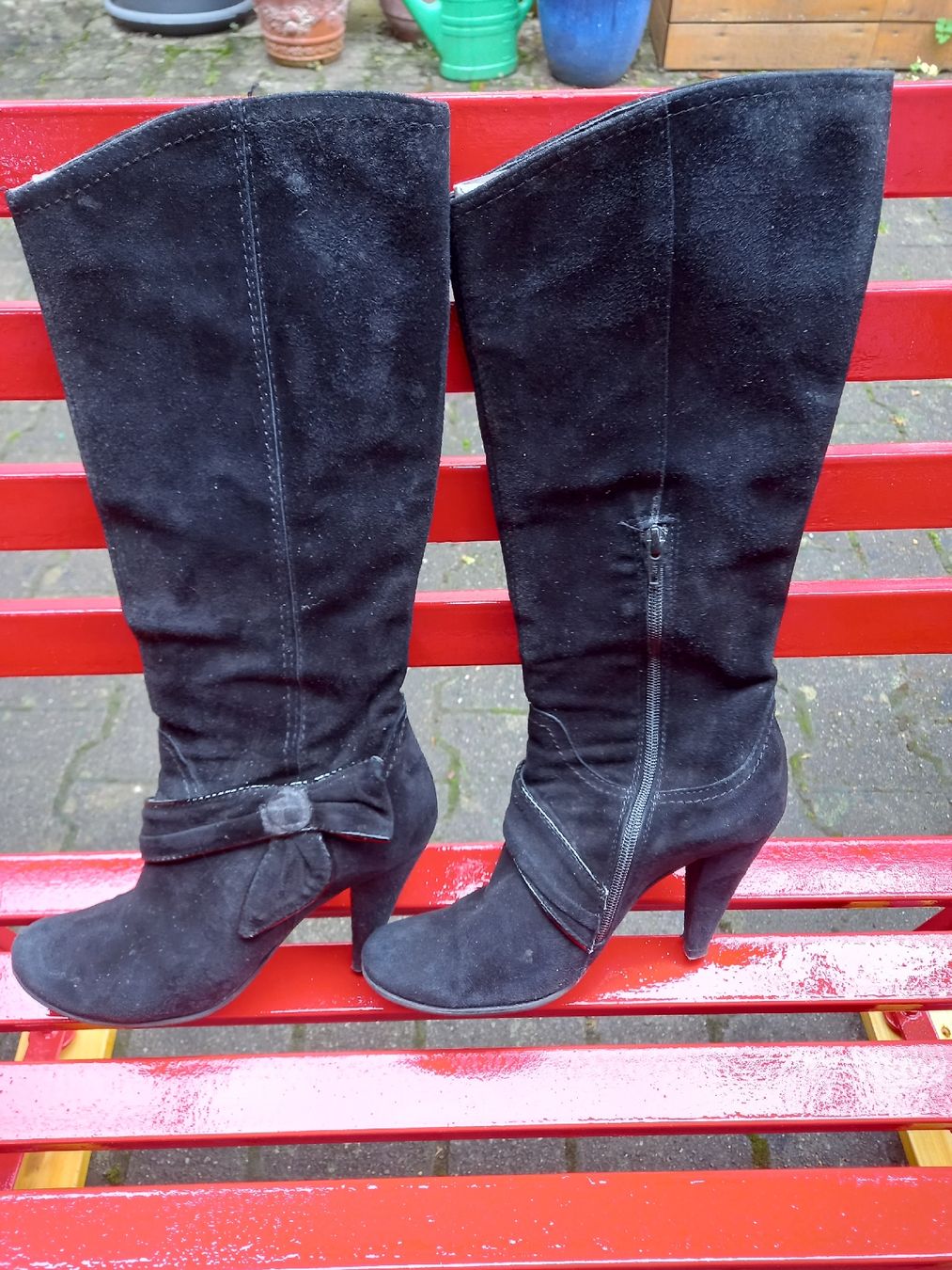 Scarpe da donna: Schwarze hoheStiefel Wildlederoptik, – Usato da Seon venduto da Zack_16 3