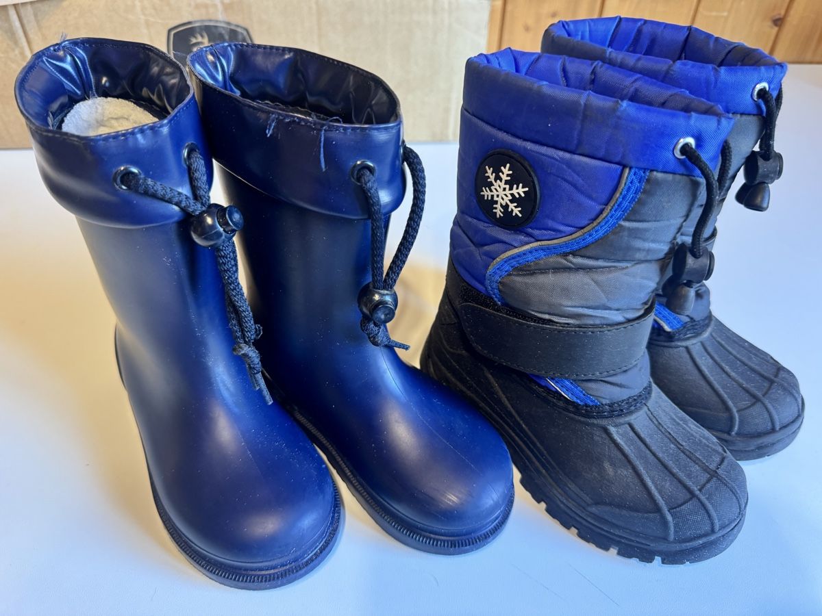 Schuhe für Jungen:  Kinder Wasserstiefel 28 – Gebraucht aus Ilanz von tai_q2yd