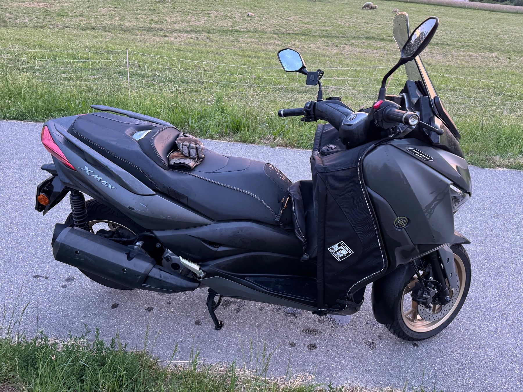 Yamaha Scooter: Yamaha Xmax 300 Tech Max – Usato da Anières venduto da tob_nd9x 5