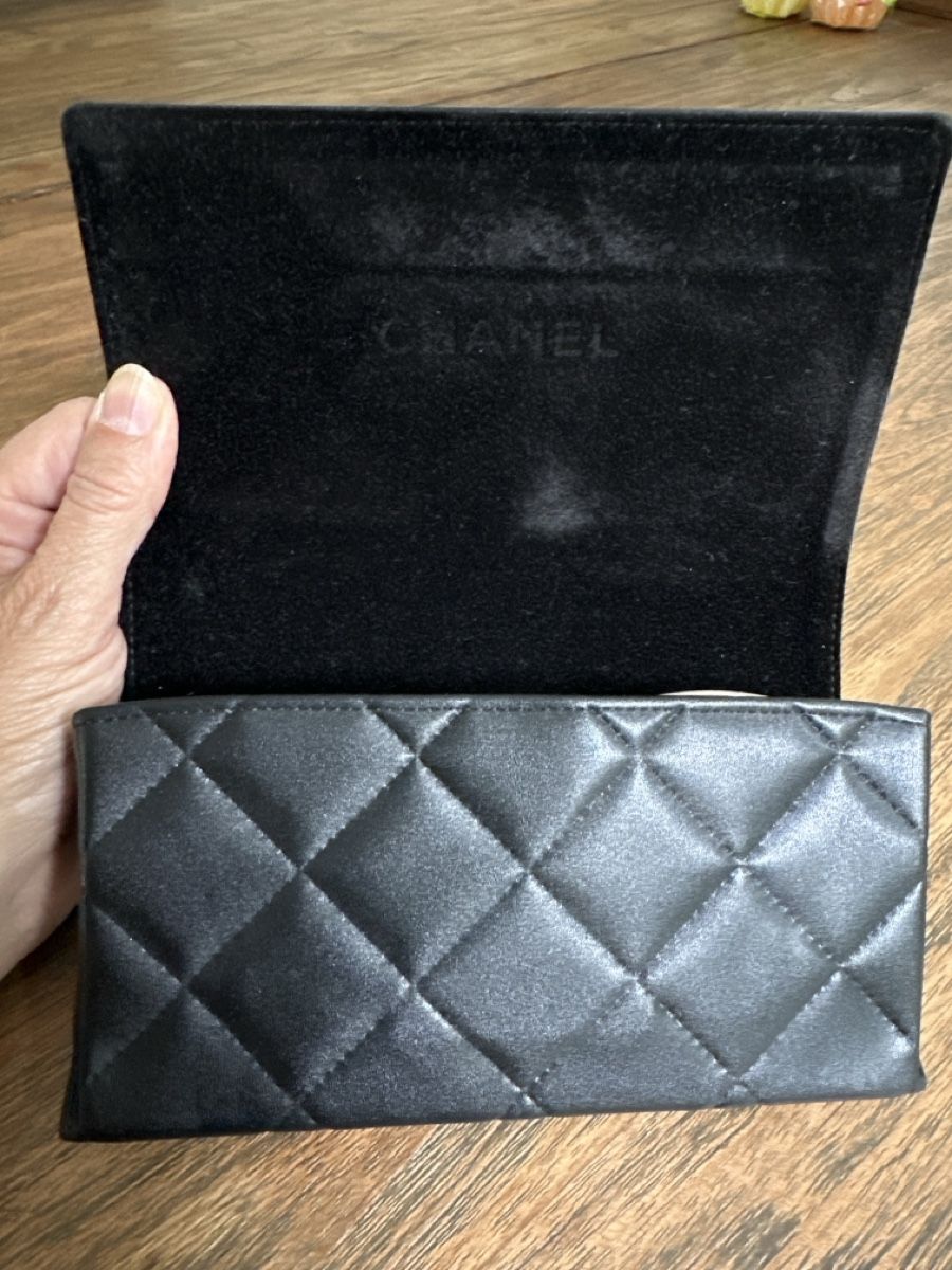 Chanel Occhiali & Lenti: Chanel Sonnenbrille Damen mit Etui – Usato da Zürich venduto da shoppingmandy 3