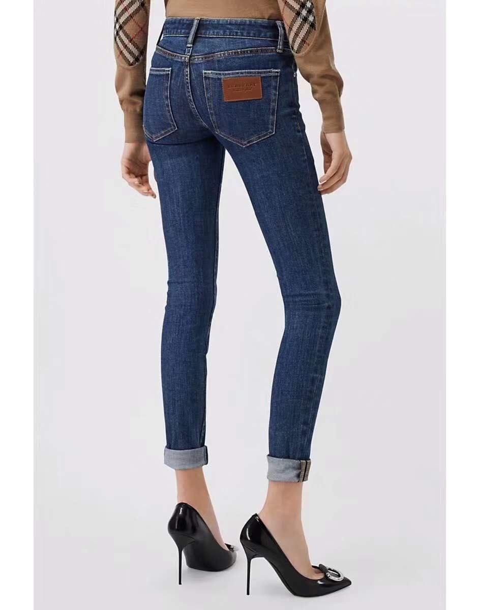 Burberry Jeans: Jeans Burberry – D'occasion à Nyon par MK_AllenTX