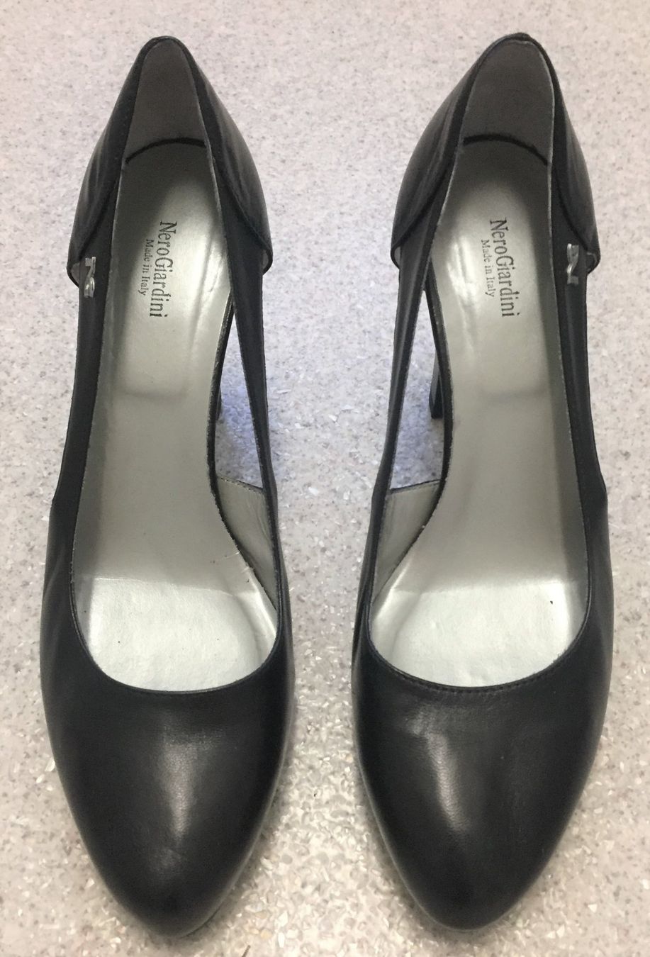 Scarpe da donna: Nero Giardini Pumps – Usato da Meilen venduto da Collinsdegock 1