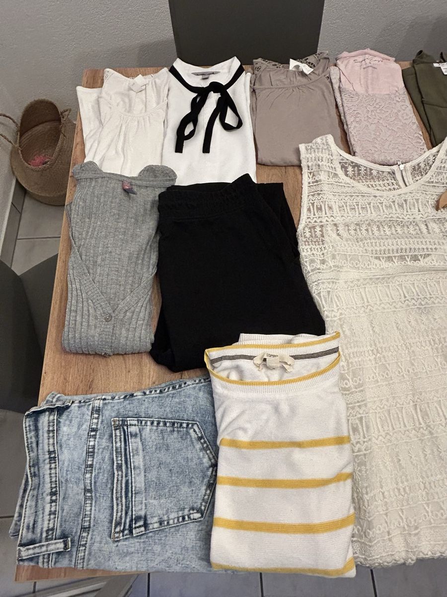 Lotti di vestiti: Lot taille S/M – Usato da Malleray venduto da Keimy32 1