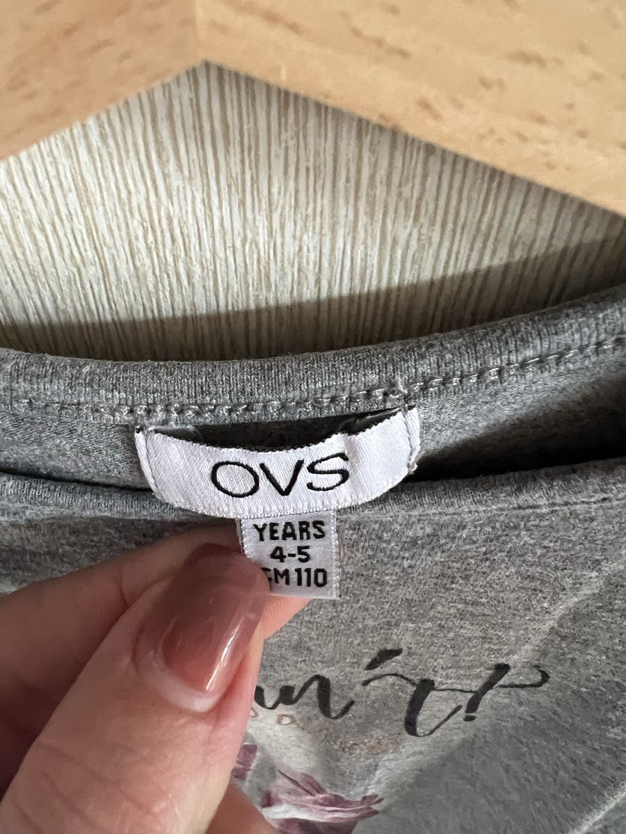 Maglioni & Felpe: OVS Shirt Grösse 110 – Usato da Inwil venduto da Karenstone 1