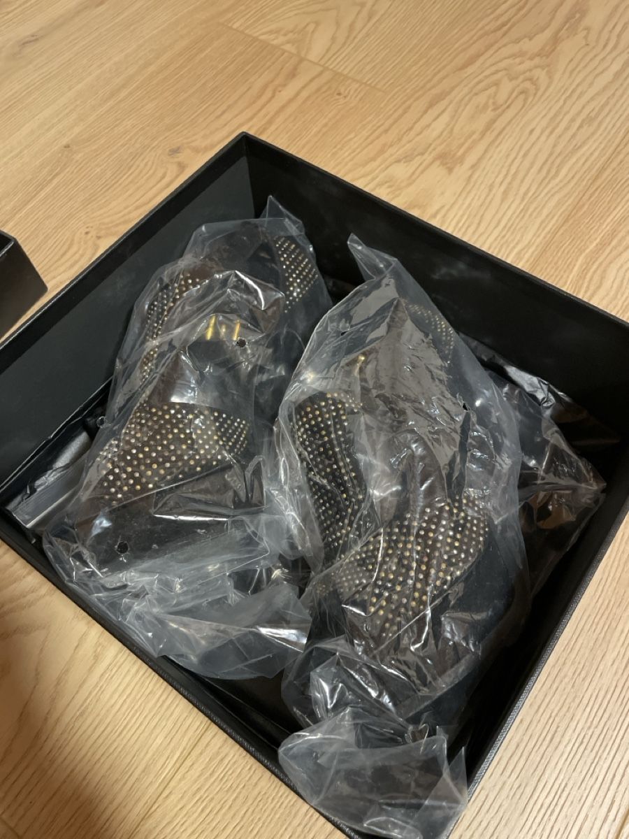 Saint Laurent Scarpe da donna: Saint Laurent High Heels – Usato da Teufen AR venduto da Kristallina 2