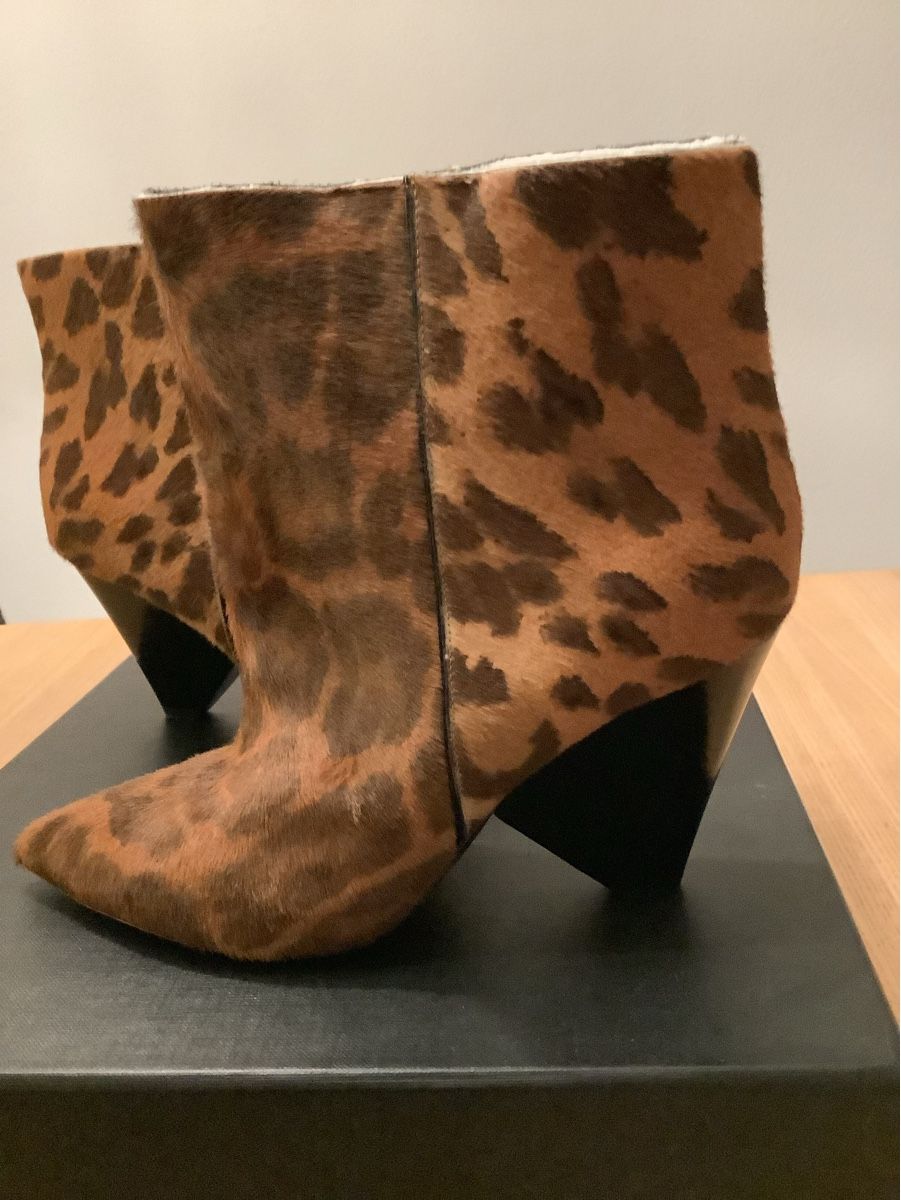 Saint Laurent Scarpe da donna: Saint Laurent Leopard Print Niki Boots – Nuovo (secondo la descrizione) da Herrenschwanden venduto da jul_ms6n 2