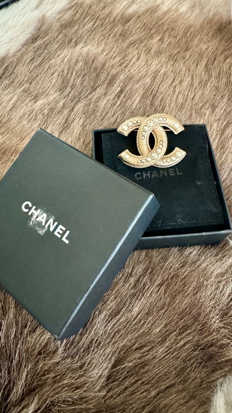 Chanel Spille & Fermagli: CHANEL BROOCH VINTAGE – Usato da Glattbrugg venduto da Mini-mall