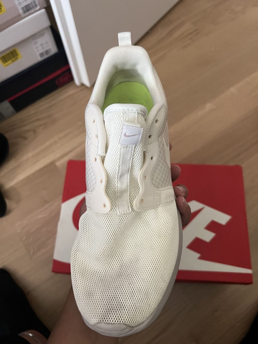 Scarpe da donna: Nike Rosherun Hyp Prm Qs Weiss – Usato da Köniz venduto da VivianaK92 1