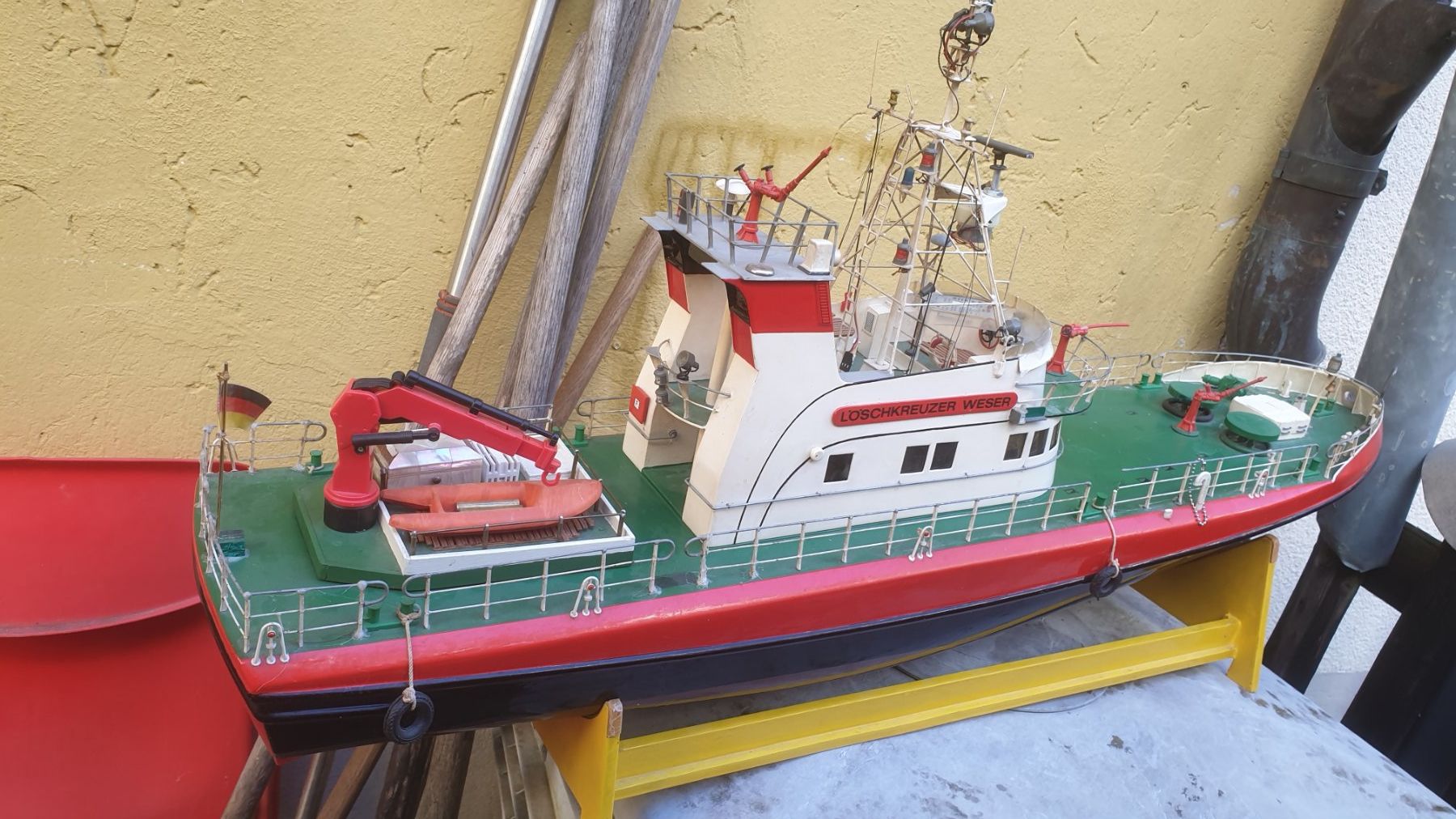 Graupner Modellismo RC: Löschkreuzer Weser RC Schiff Graupner – Usato da Zürich venduto da Lagsi