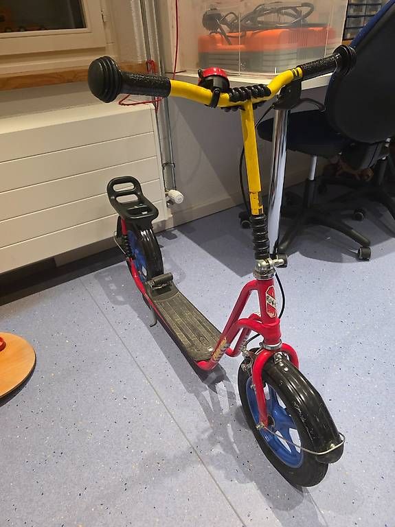 Kickboard: Altes Trottinet – Usato da Schlieren venduto da l.fabbrini 1