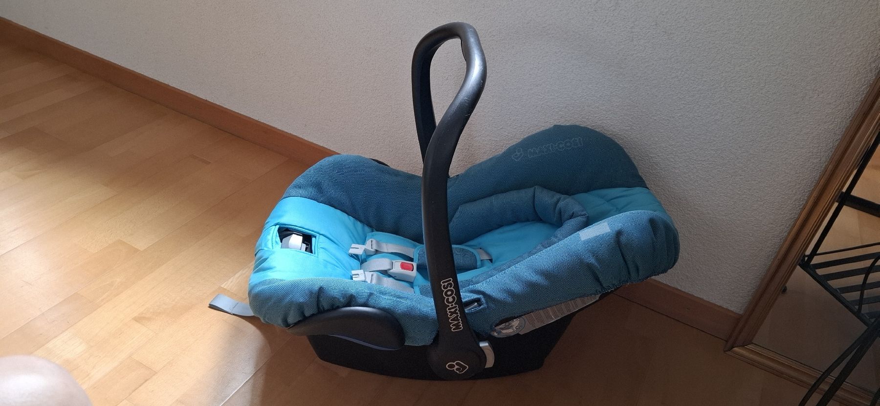 Maxi-Cosi Auto-Kindersitze: Maxi-Cosi  0-10kg  – Gebraucht aus Noflen BE von gab_lj9f 1