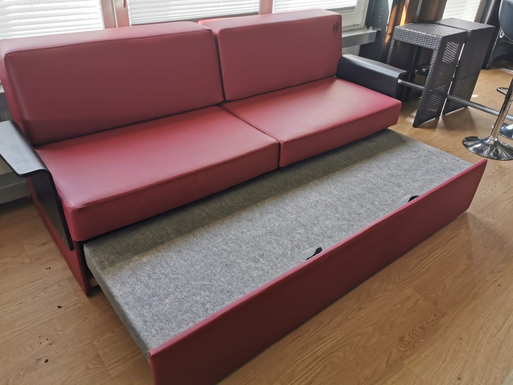 Sofas: Canapé lit neuf 195 x 80cm – Neuf (Voir description) à Cudrefin par waibel-mobil-homes 1