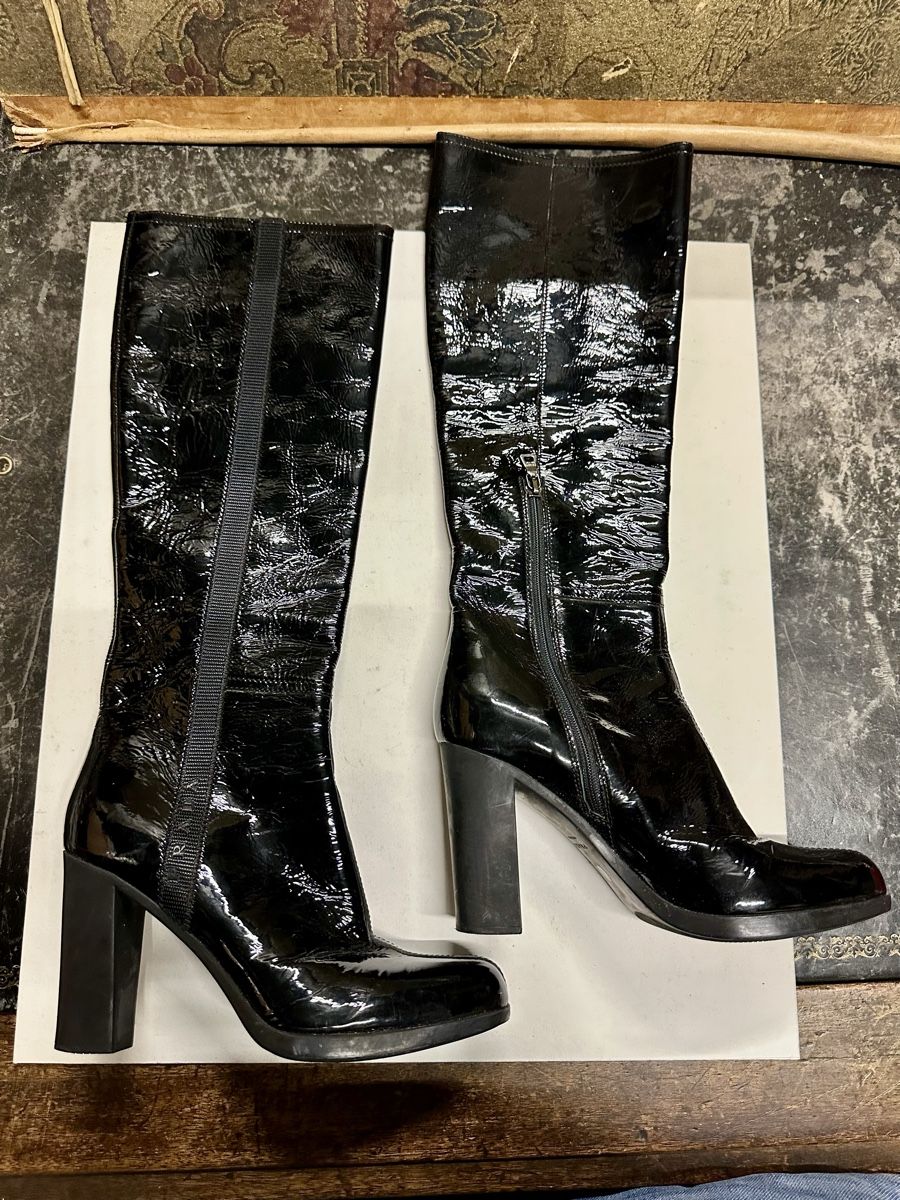Prada Scarpe da donna: Bottes PRADA vernis noir taille 36. – Usato da Genève venduto da Tom6