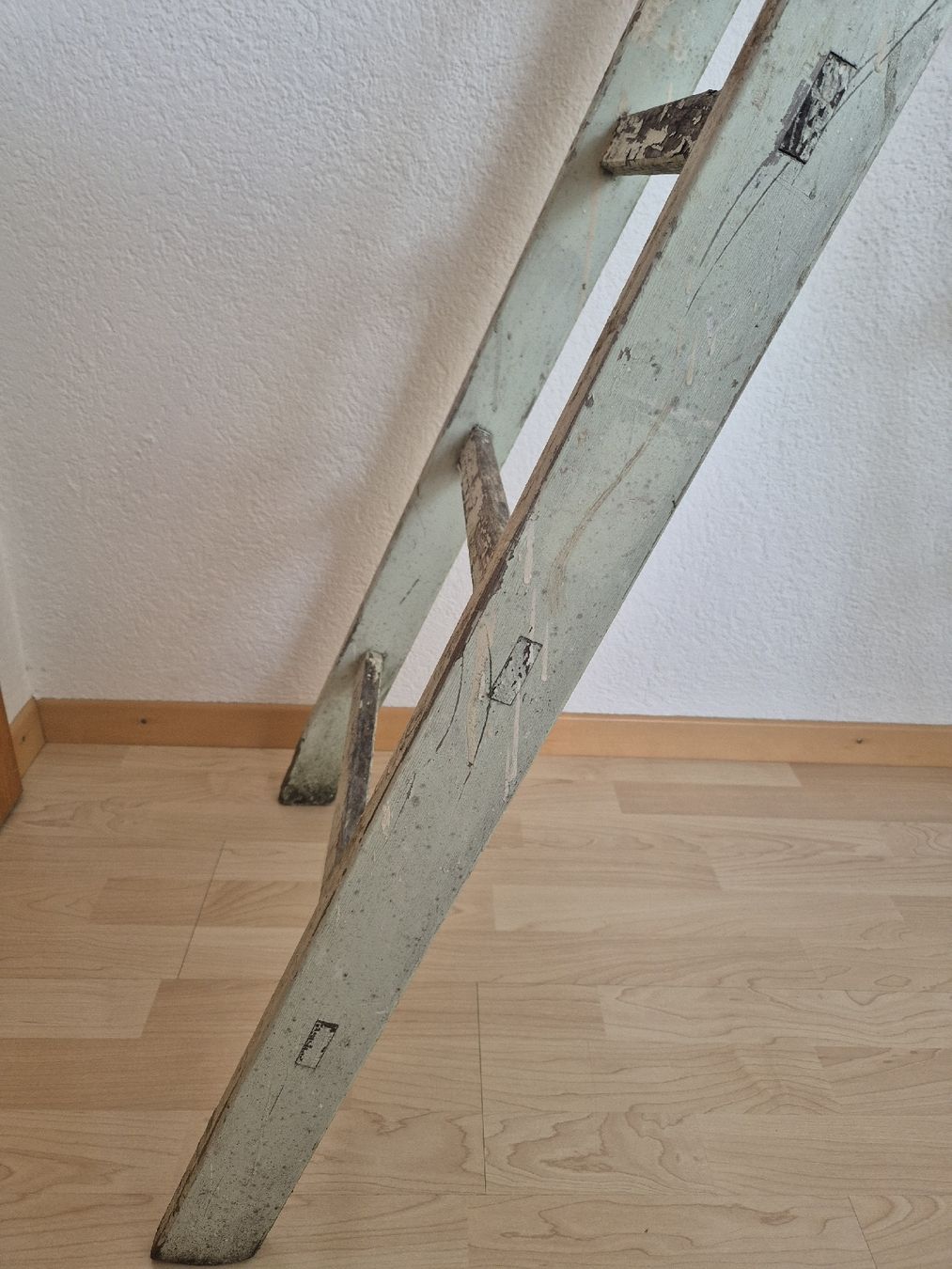 Scale: antike Holz-Malerleiter – Usato da Herzogenbuchsee venduto da herzchae 4