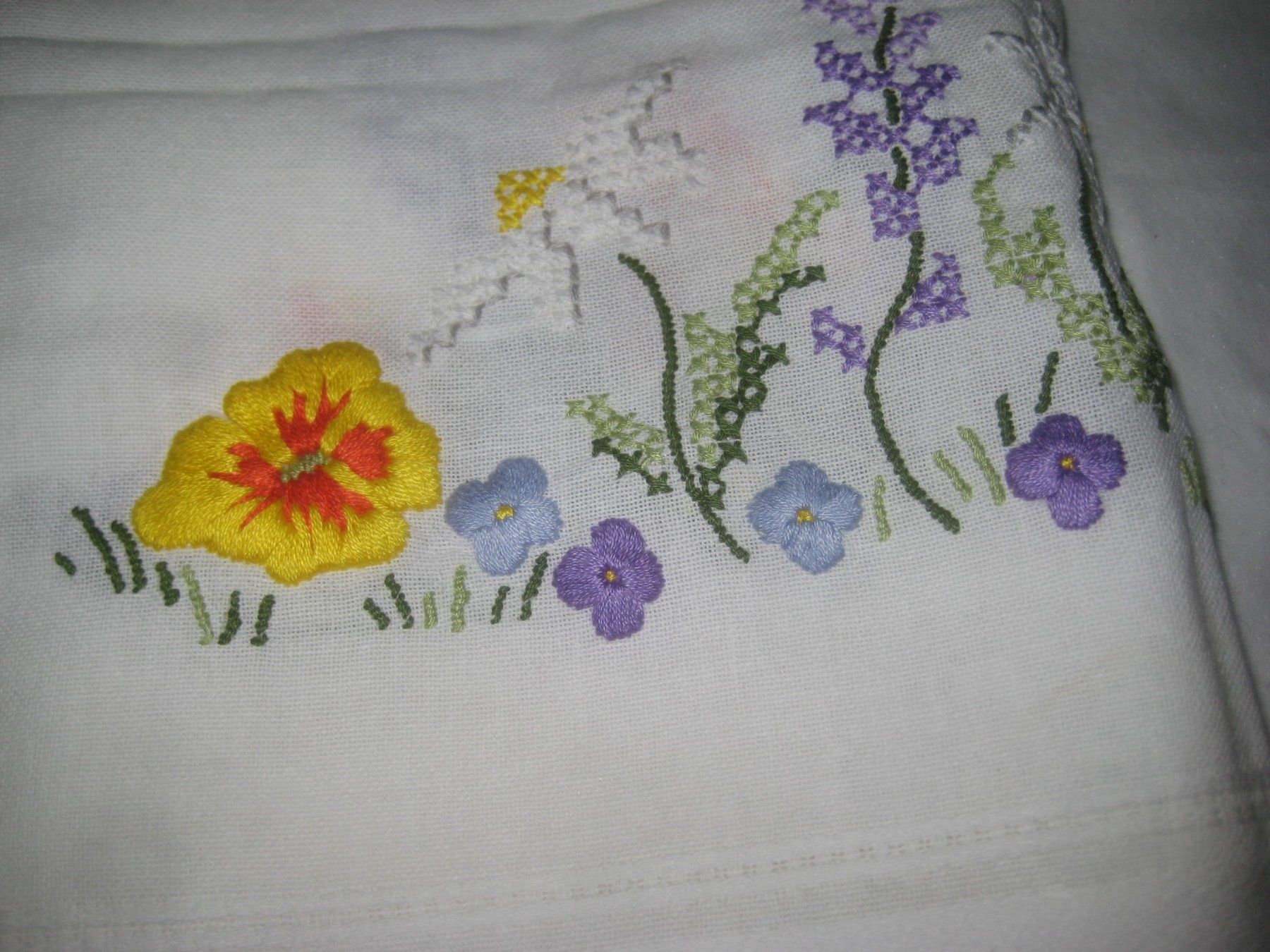 Autre linge de table: TISCHTUCH   BESTICKT – D'occasion à Uster par flocke1 1